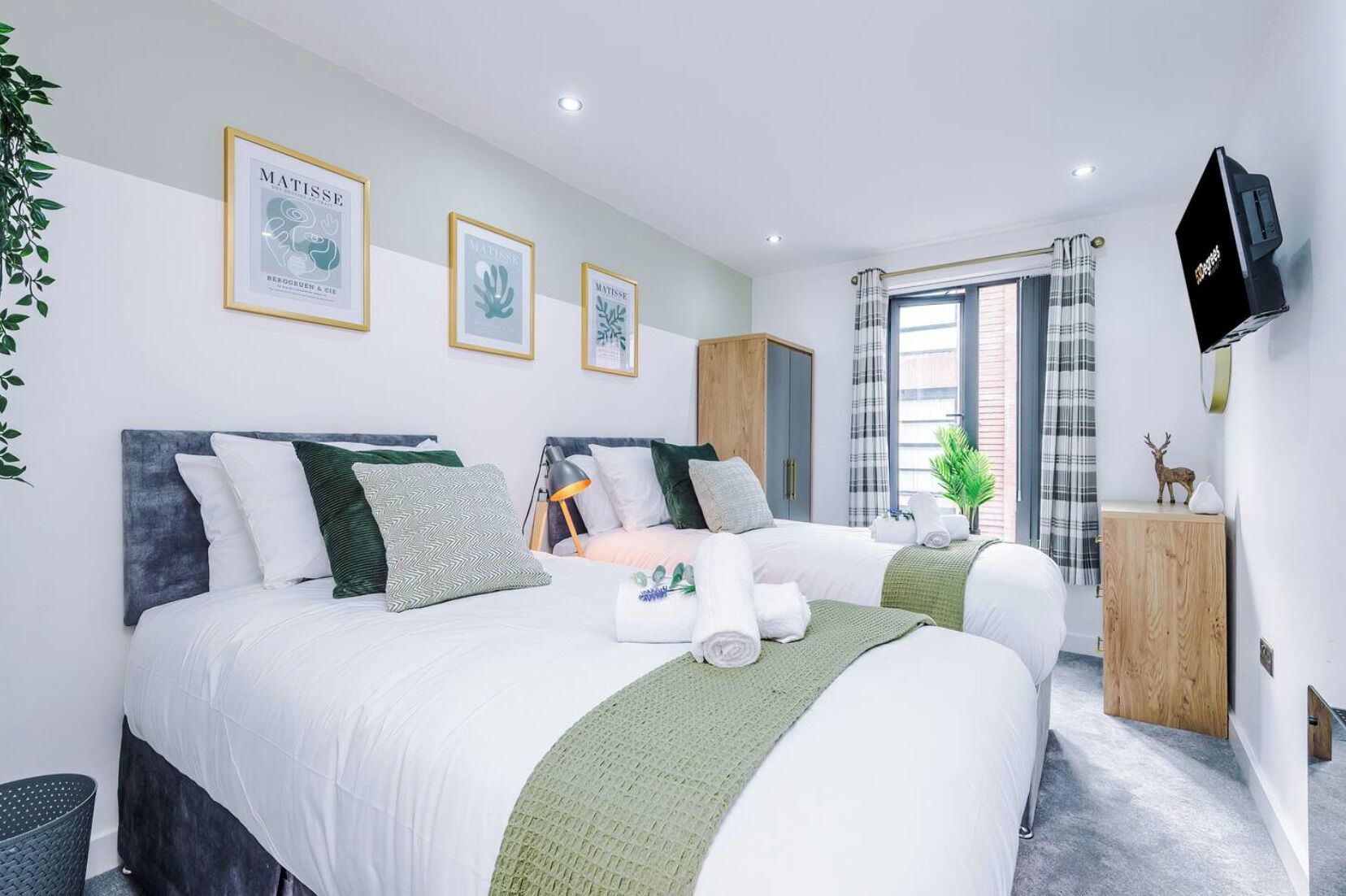 Apartment | Iron/ironing board, free WiFi