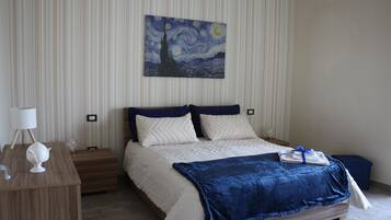 1 bedroom, iron/ironing board, internet, bed sheets