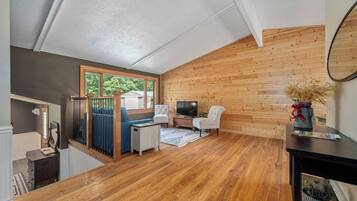 Smart TV, DVD player, offices, computer monitors