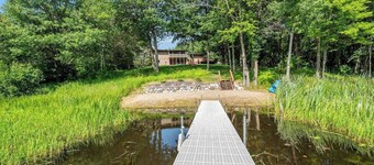 Eagle View Lodge - peaceful Little Jay Gould Lake