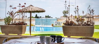 Modern Apartment in Creixell, 5 min from Beach