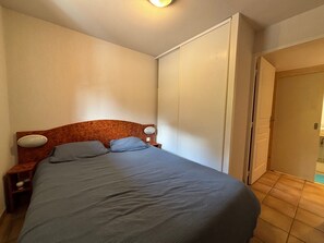 2 bedrooms - Apartment for 6 with Socoa view and terrace (Ciboure)