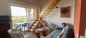 Apartment for 6 with Socoa view and terrace