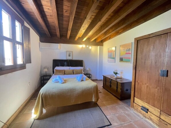 1 habitación, internet y ropa de cama 
