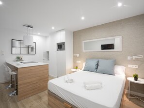 Bed sheets - Apartment in Granada - Comfort and Convenience (Granada)