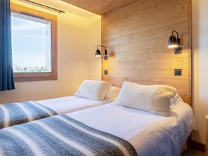 4 bedrooms, free WiFi, wheelchair access