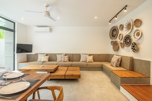 Interior - Contemporary 5BR Luxury Villa – 400m to the Shore (Canggu)