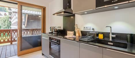Fridge, microwave, dishwasher