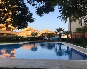 Pool - Studio '100m from the Beach' with Communal Pool, Private Terrace (Matalascañas)