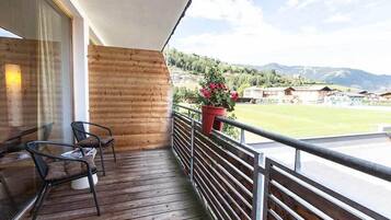 Literie hypoallergénique, bureau, lits bébé (en supplément)