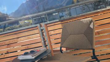 Ropa de cama hipoalergénica, escritorio, cunas y wifi gratis