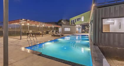 ELIVAAS Hidden Oasis