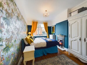 2 sovrum, skrivbord, strykjärn/strykbräda och gratis wi-fi