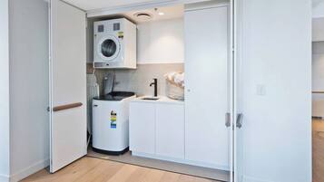 Apartment, 2 Bedrooms, Accessible, Private Pool | Laundry