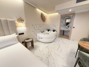 Comfort Double Room, City View | Down duvets, memory-foam beds, individually decorated - Akla Hotel El Burgo de Osma (El Burgo de Osma)