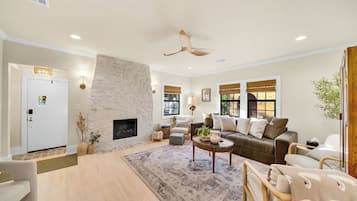 Smart TV, lareira, videogames, escritórios