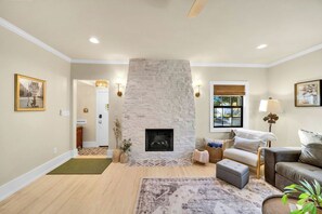 Smart TV, fireplace, video games, offices