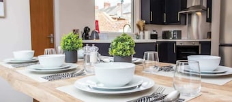 Vacant nests | The Haughton | Spacious | Central