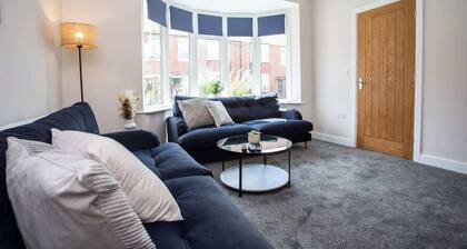 Vacant nests | The Haughton | Spacious | Central