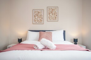 5 habitaciones, escritorio, tabla de planchar con plancha y wifi gratis