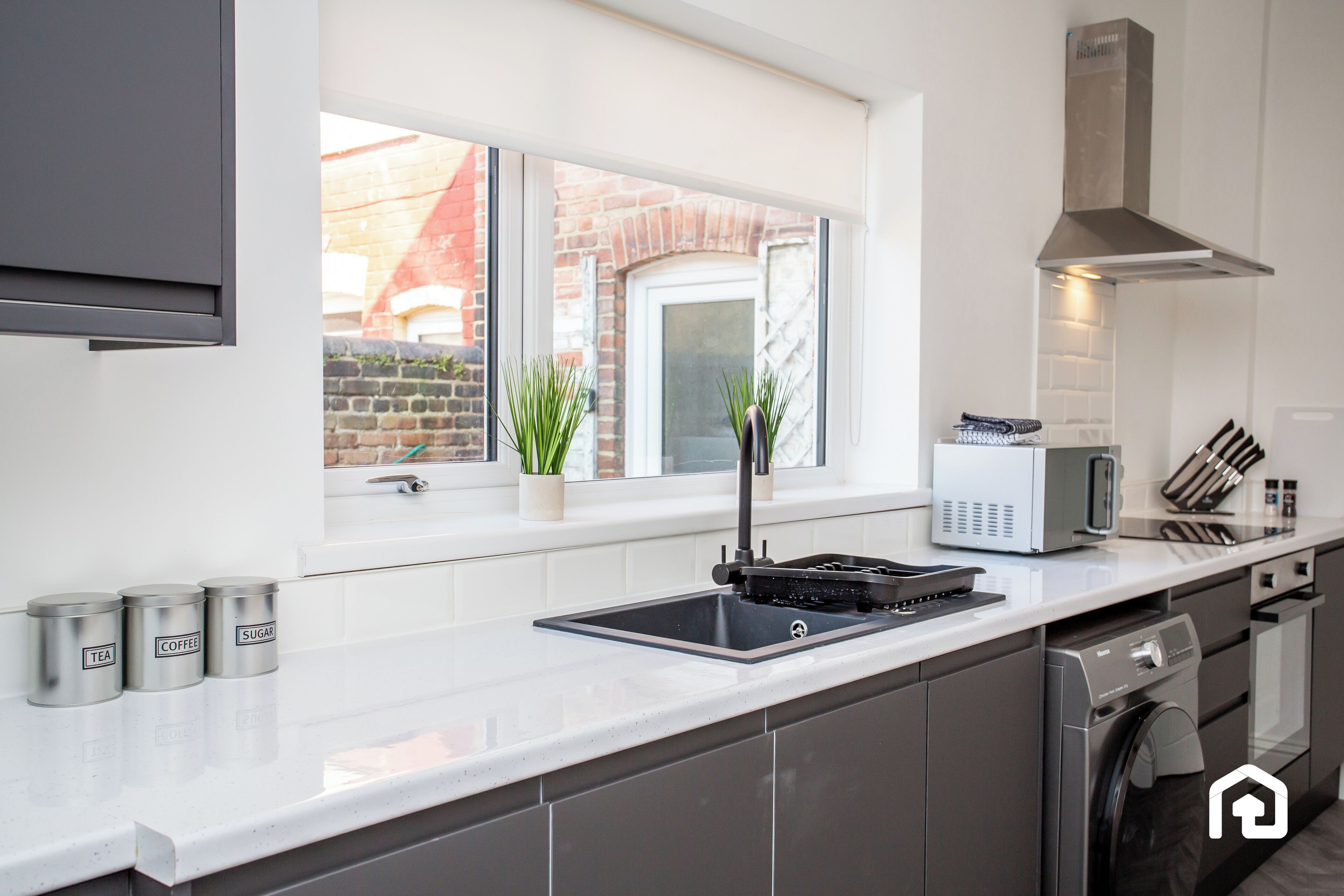 Frigorífic, microones, forn i placa de cuina 