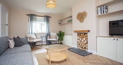 Vacant Nest | The South End | Perfect for all occasions