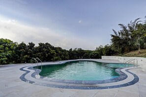 Outdoor pool - Alaya Stays Fortezza | Pet-friendly 6-BHK Farmhouse With Private Pool (Sohna)