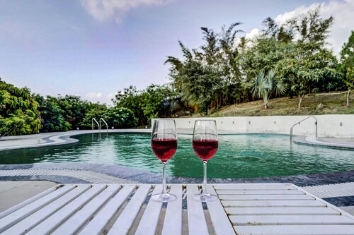 Alaya Stays Fortezza | Pet-friendly 6-BHK Farmhouse With Private Pool