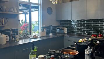 House, 3 Bedrooms | Interior