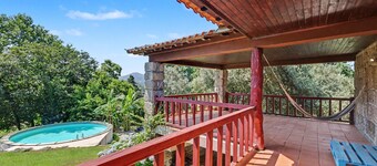 Holiday Home 'Casa Nova das Oliveiras' with Mountain View, Wi-Fi and Air Conditioning