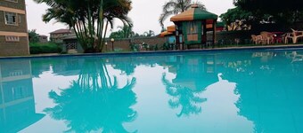 Golden Palm Breeze Hotel