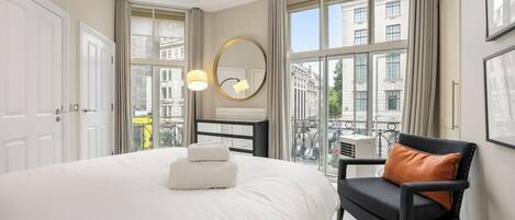 2 chambres, fer et planche à repasser, Wi-Fi gratuit, draps fournis