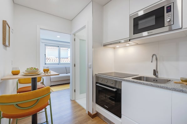 Studio, non-fumeurs | Cuisine privée | Machine à expresso, bouilloire électrique, grille-pain