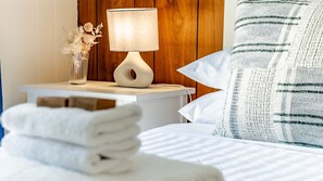 4 habitaciones, escritorio, wifi gratis y ropa de cama 
