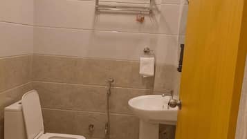 Superior Room | Bathroom