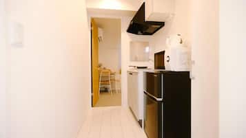 Bureau, espace de travail pour ordinateur portable, rideaux occultants