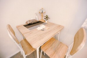 Standard Triple Room | In-room dining