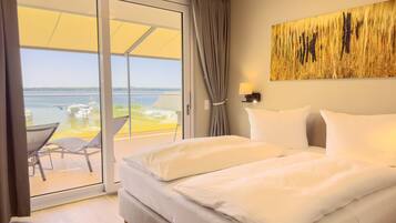 In-room safe, free WiFi