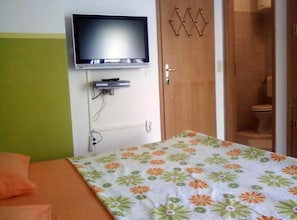 House (Rooms Tatjana - Double Room (1)) | 2 bedrooms - Rooms Tatjana (Supetar)