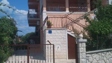 House (Rooms Tatjana - Double Room (1)) | Exterior