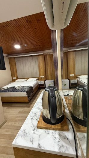 Standard Room, City View | Premium bedding, minibar, desk, laptop workspace