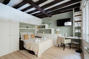 مكواة/لوح كي وواي فاي مجانًا وملاءات أسرّة