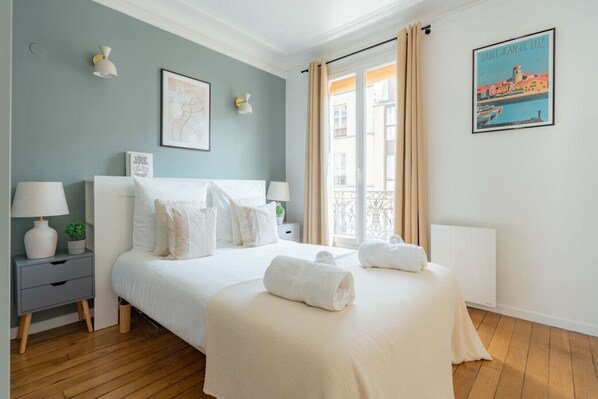 2 bedrooms, iron/ironing board, free WiFi, bed sheets