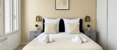 1 habitación, tabla de planchar con plancha, wifi gratis y ropa de cama