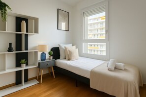 3 bedrooms, iron/ironing board, free WiFi, bed sheets
