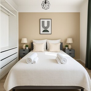 1 bedroom, iron/ironing board, free WiFi, bed sheets - Joli 2 pièces près du Parc Monce (Paris)
