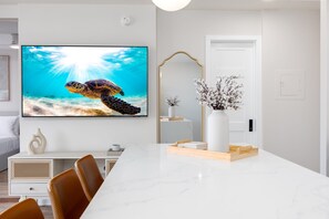 1 chambre, fer et planche à repasser, Wi-Fi gratuit, draps fournis