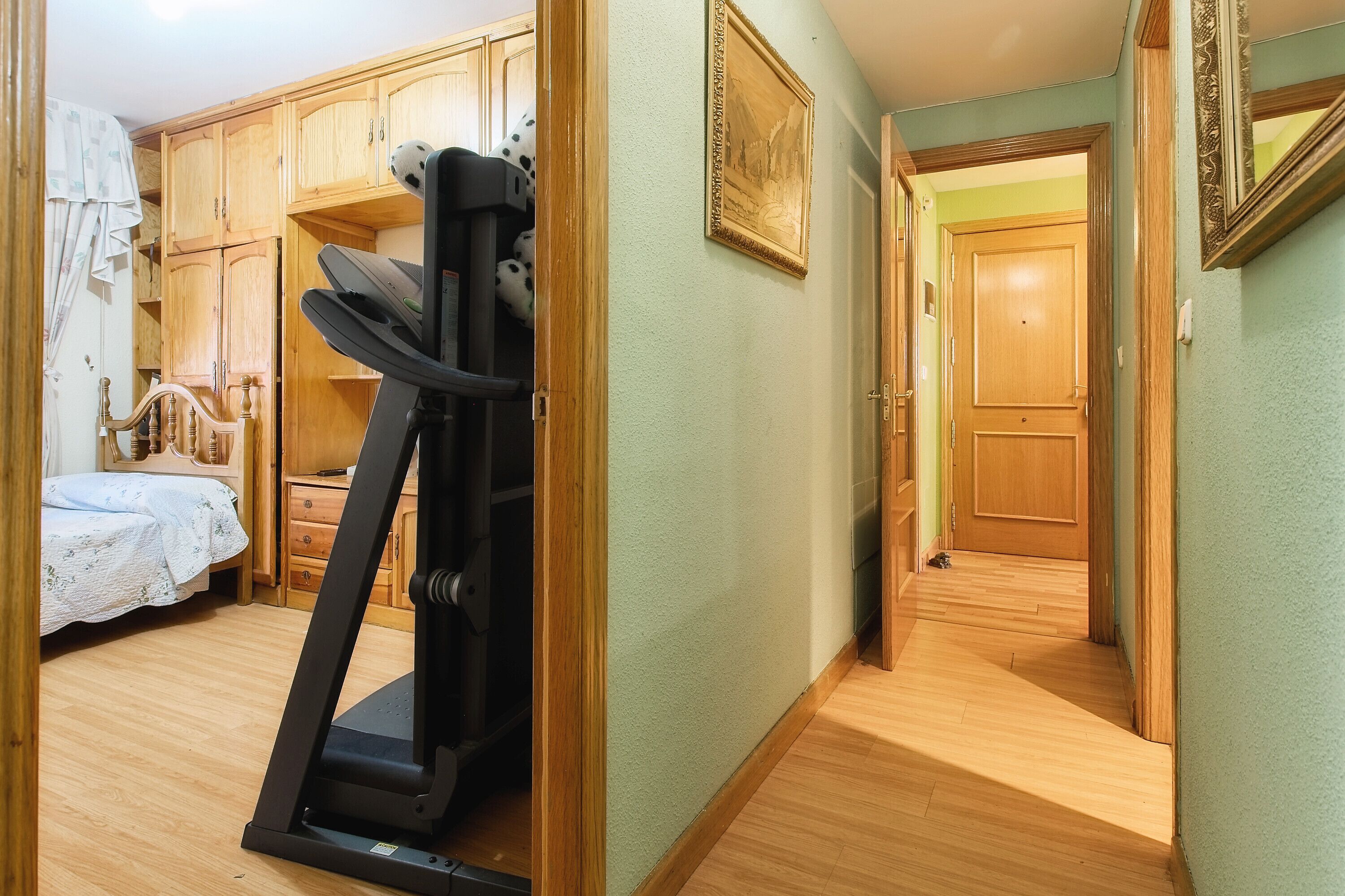 4 dormitorios, tabla de planchar con plancha, wifi y ropa de cama