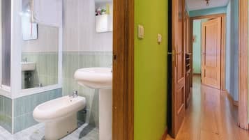 Doccia, asciugacapelli, asciugamani