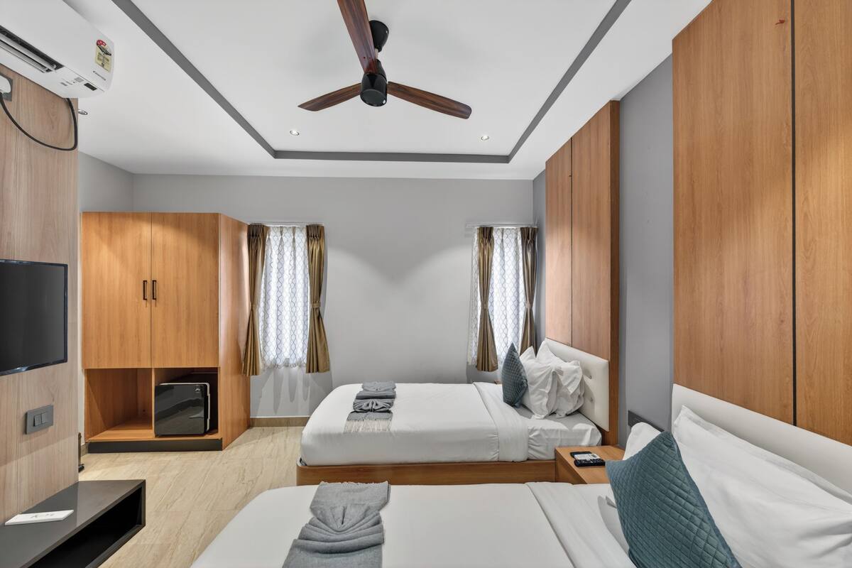 Quarto duplo luxo | Escrivaninha, Wi-Fi de cortesia, roupa de cama